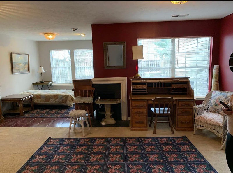 'Lovely lower level apartment with adjoining patio.' Room to Rent from