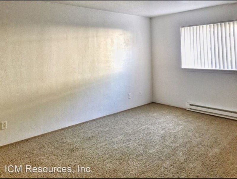 '650 2BR 700ft² (Tigard, OR) Room Available ' Room to Rent from
