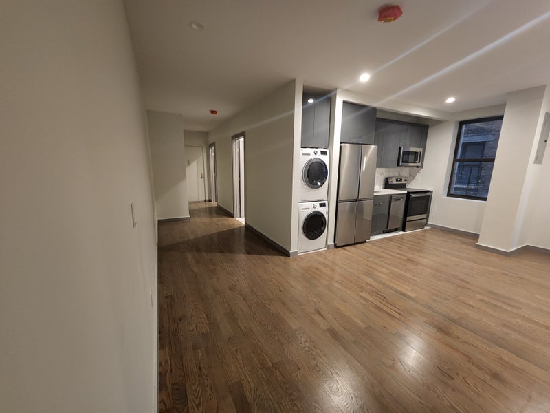 '3Bed/2Bath apartment with inunit Washer/Dryer' Room to Rent from SpareRoom