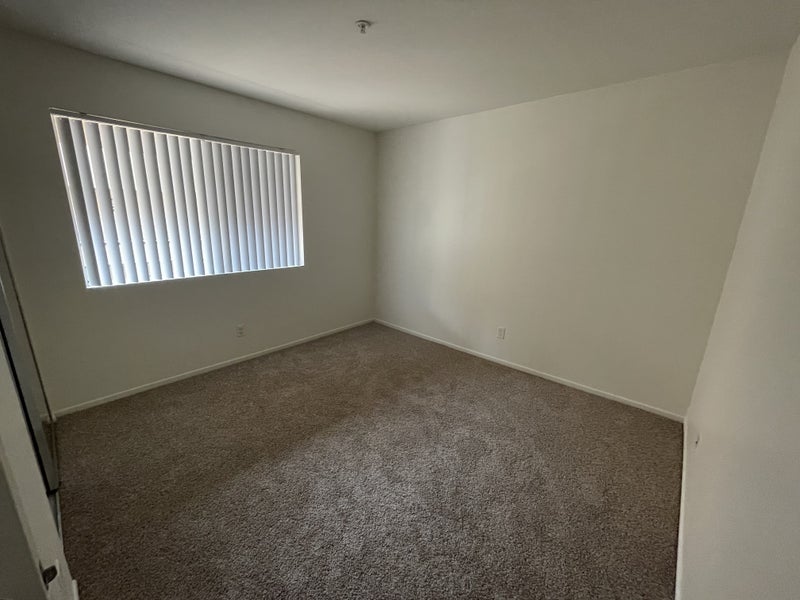 '1 bed 1 bathroom in luxury apartment ' Room to Rent from SpareRoom