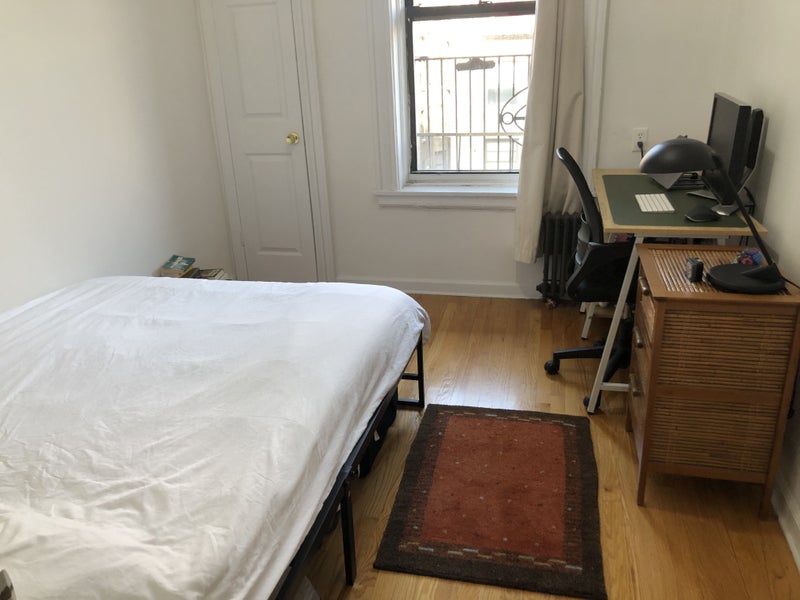 'Room for rent in Wash Heights Apt near A/1 trains' Room to Rent from SpareRoom