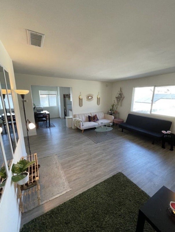 '1 bedroom available in uptown Whittier ' Room to Rent from SpareRoom