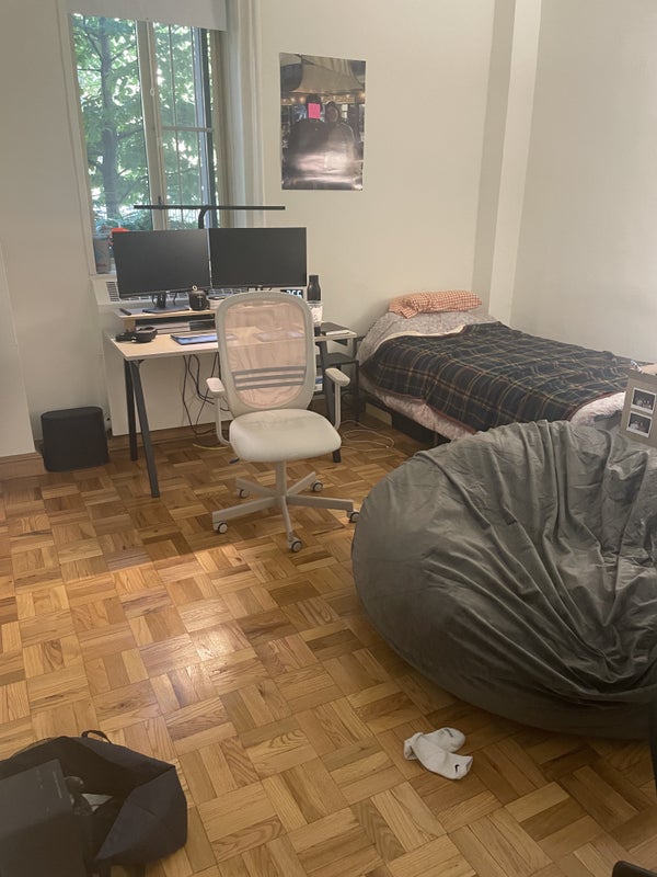 '3 rooms in Stuytown' Room to Rent from SpareRoom