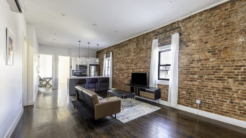 'Room in Bushwick on a flexible lease' Room to Rent from SpareRoom
