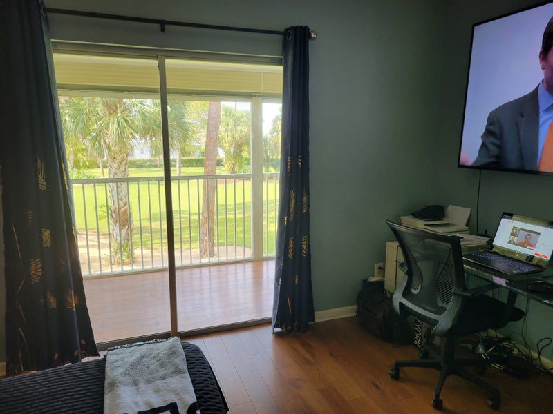 Image showcasing '2/2 condo pool,tennis,golf' Room to Rent from SpareRoom