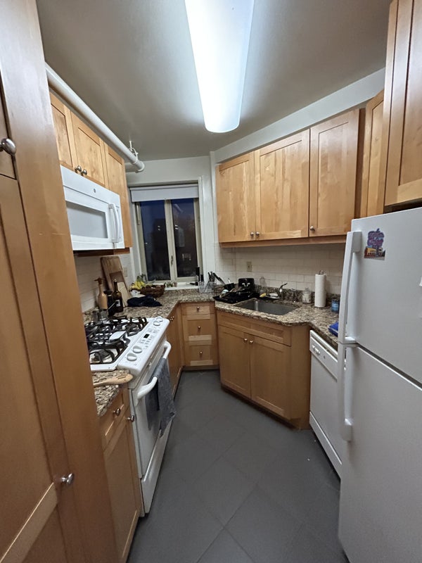 'Room in Stuytown' Room to Rent from SpareRoom