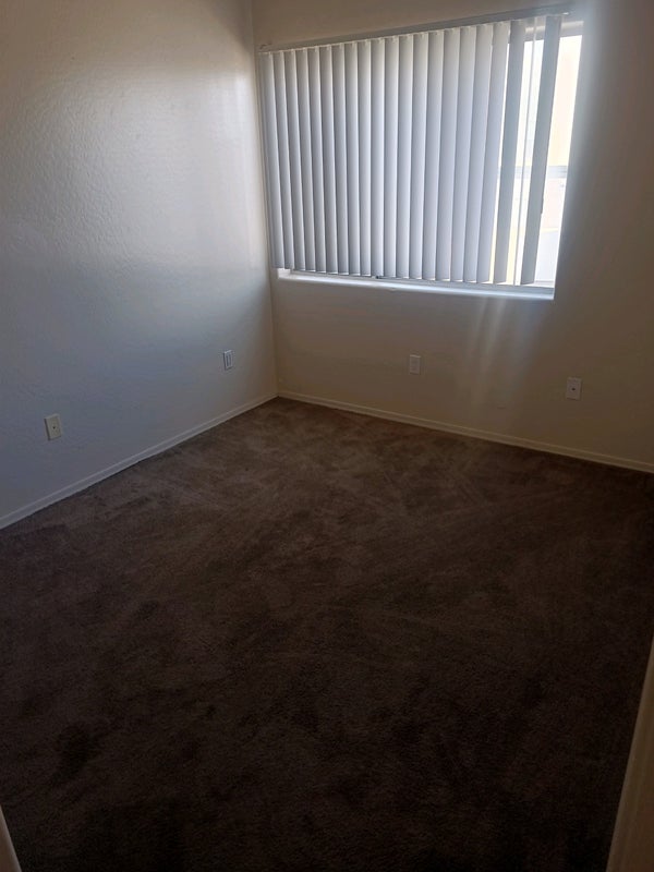 'Room for rent 200/week' Room to Rent from SpareRoom