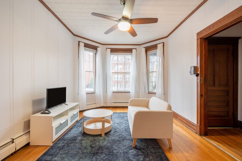 Picture of 'Room in Logan Square on a flexible lease' Room to Rent from SpareRoom