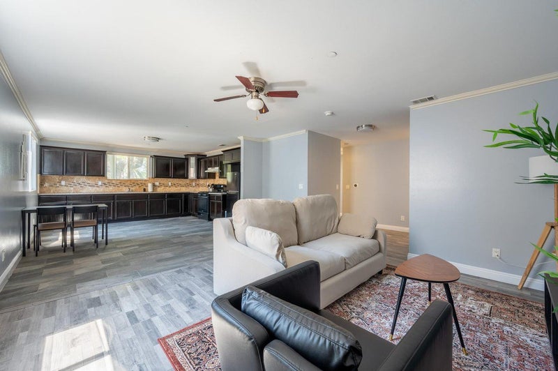 'Room in Downtown on a flexible lease' Room to Rent from SpareRoom