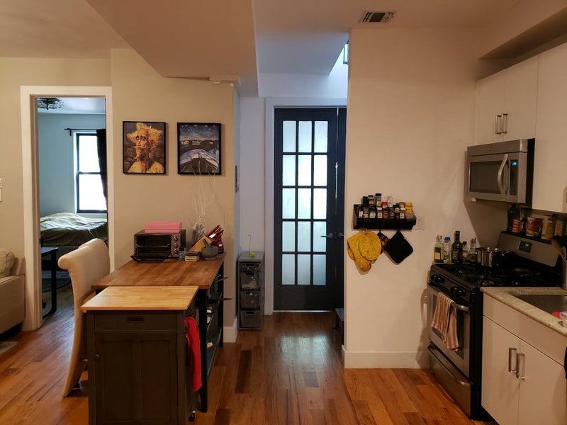 'Spacious One Bedroom Sublet with Option to Extend ' Room to Rent from