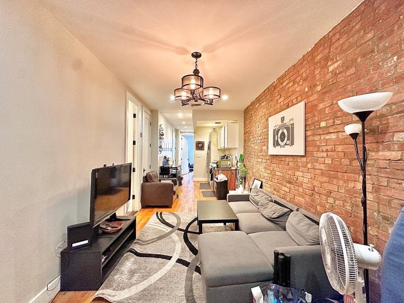 '228 Schaefer' Room to Rent from SpareRoom