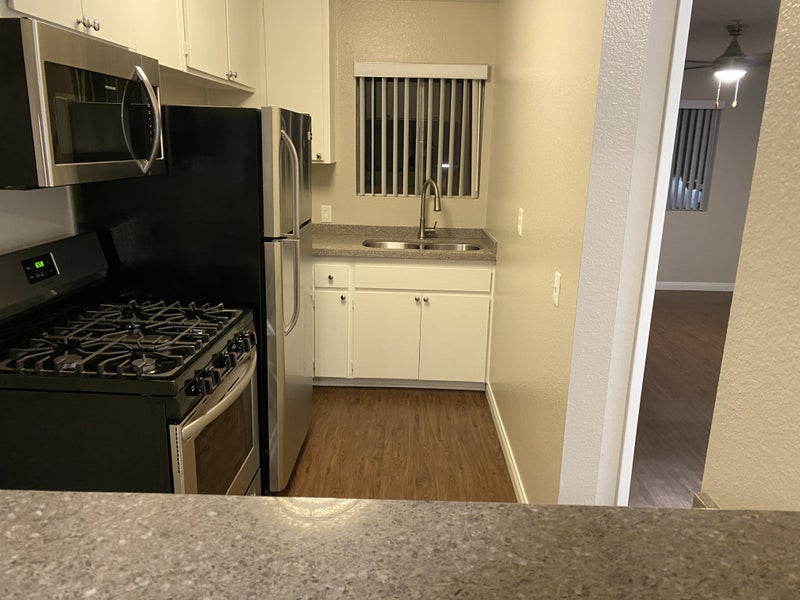 'One Bedroom in Downtown/Eastside Costa M' Room to Rent from SpareRoom