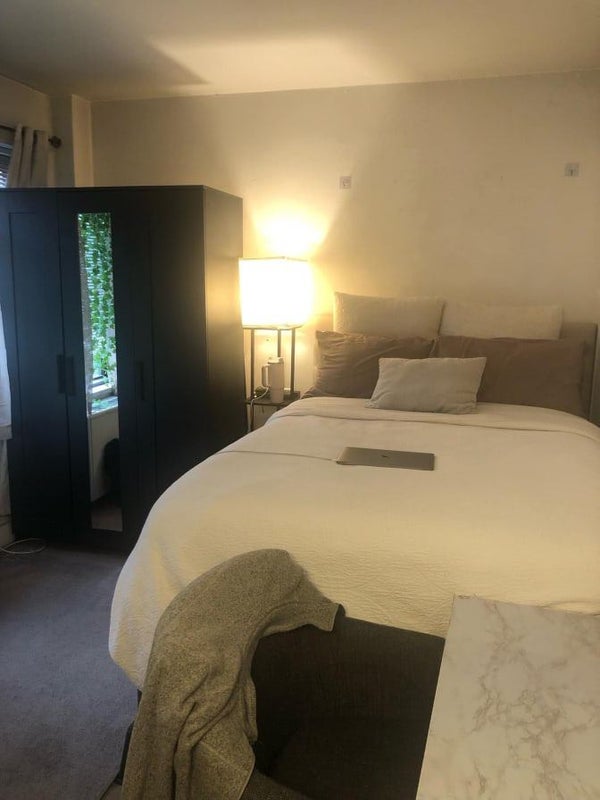 'One bedroom in 3bed/1bath flex in Murray Hill' Room to Rent from SpareRoom