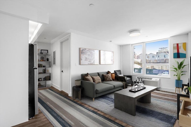 'Beautiful Two Bedroom with Balcony in the Bronx' Room to Rent from