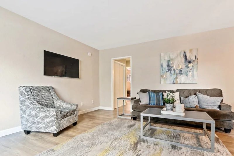 '5 Bed 3 Bath Furnished Apartment Ellendale' Room to Rent from SpareRoom