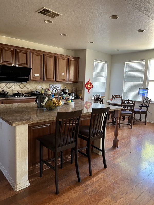 'Eastvale, xtra clean, room for Rent' Room to Rent from SpareRoom