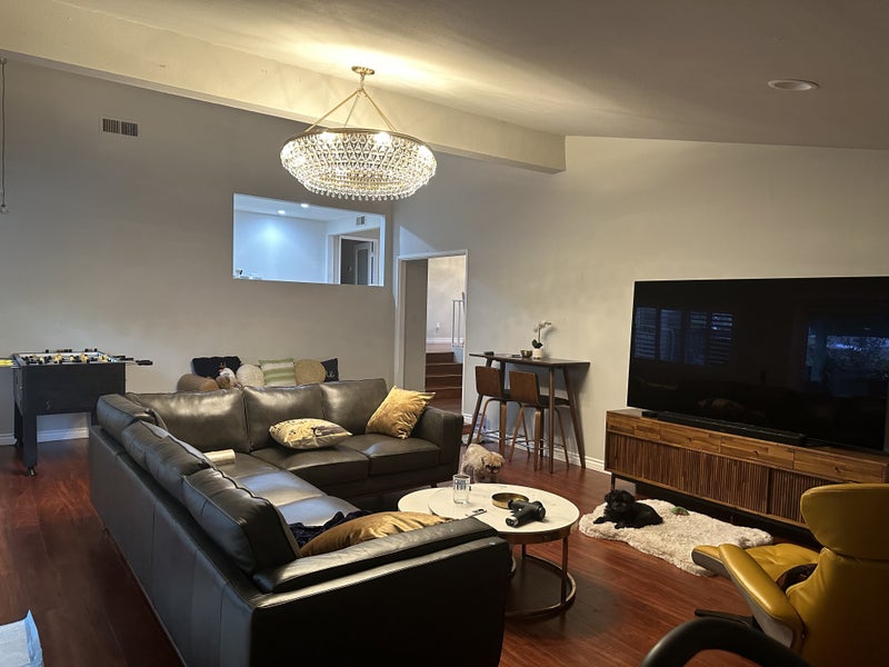 '1 bedroom in spacious house near CSUN!' Room to Rent from SpareRoom