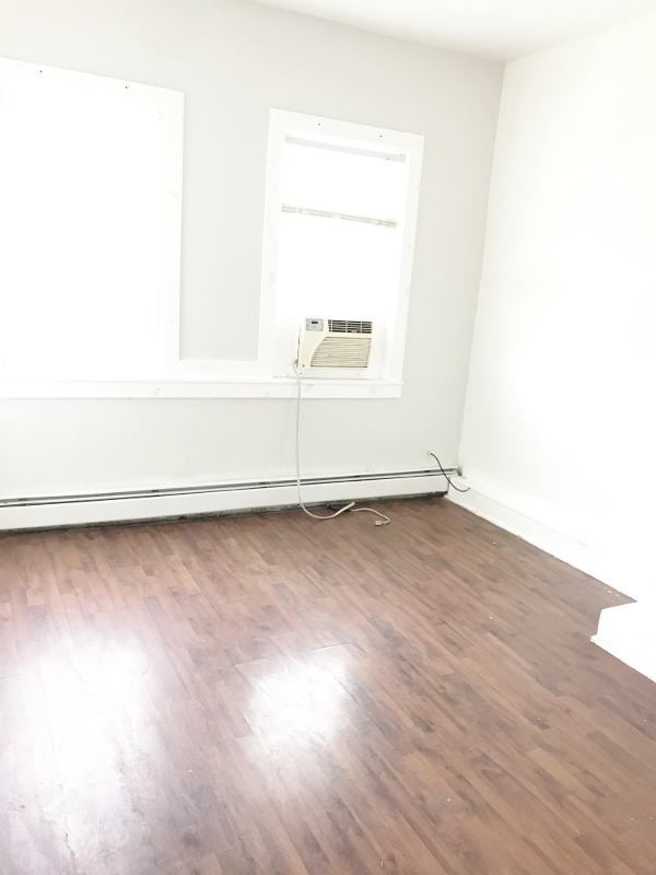 'Large room in Journal Square in Jersey City NJ' Room to Rent from
