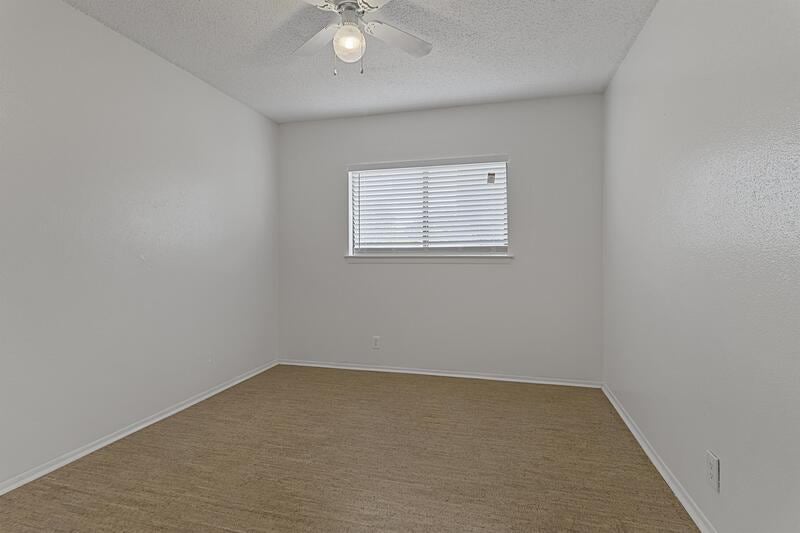 'Nice Room Located In San Antonio' Room to Rent from SpareRoom