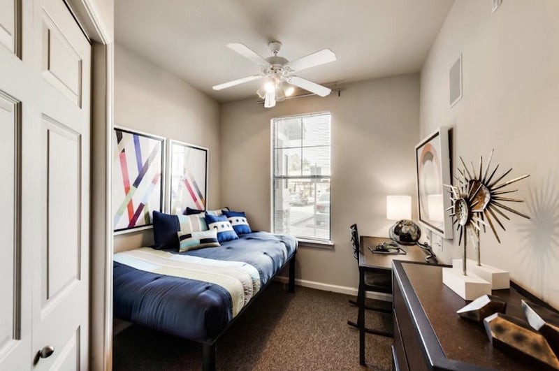 'Room For Rent!! Private Bathroom' Room to Rent from SpareRoom