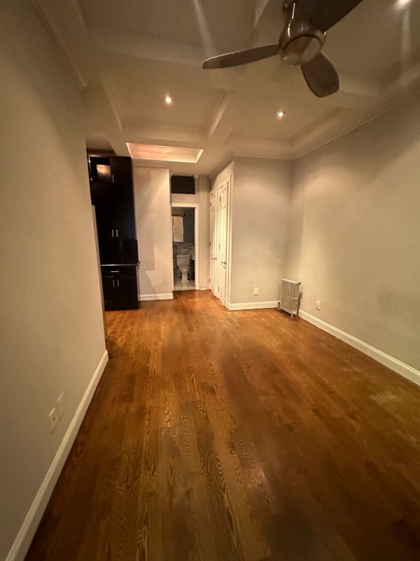 No Brokers Fee*** 4 Bedrooms/3 Bathrooms' Room to Rent from SpareRoom