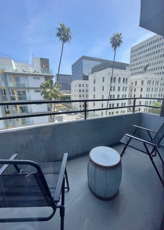 'Premium roomshare in the heart of Koreatown' Room to Rent from SpareRoom