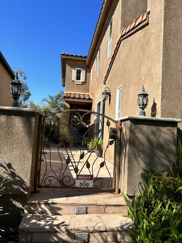 '1 gorgeous bedroom, 1bath with separate entrance ' Room to Rent from ...