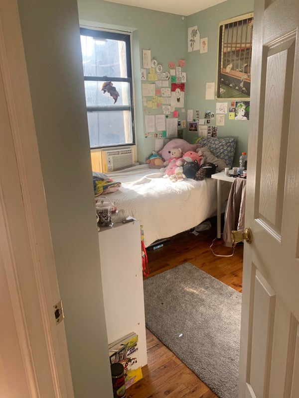 'Furnished room for short term sublet' Room to Rent from SpareRoom