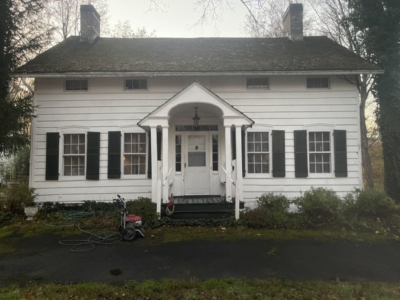 'Furnished Room for Rent in Summit' Room to Rent from SpareRoom