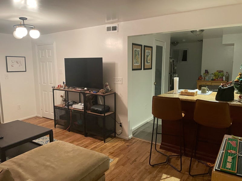 '2bed/1 bath in Sugarhouse!' Room to Rent from SpareRoom