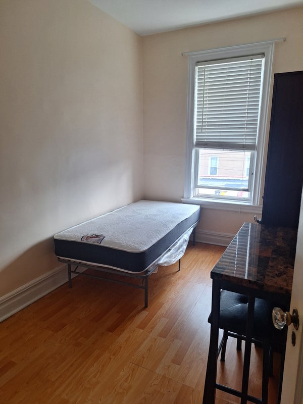 Small Room For Rent Queens East Elmhurst Room to Rent from SpareRoom