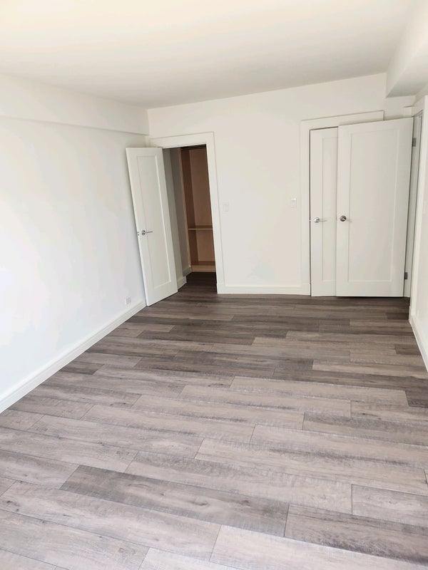 'No brokers fee, immediate move in, no utilities!' Room to Rent from