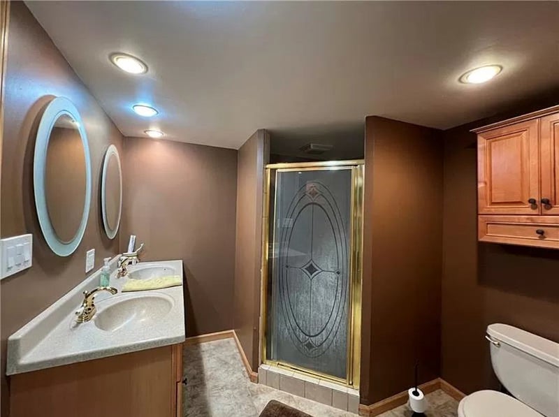 'Finished Basement ' Room to Rent from SpareRoom