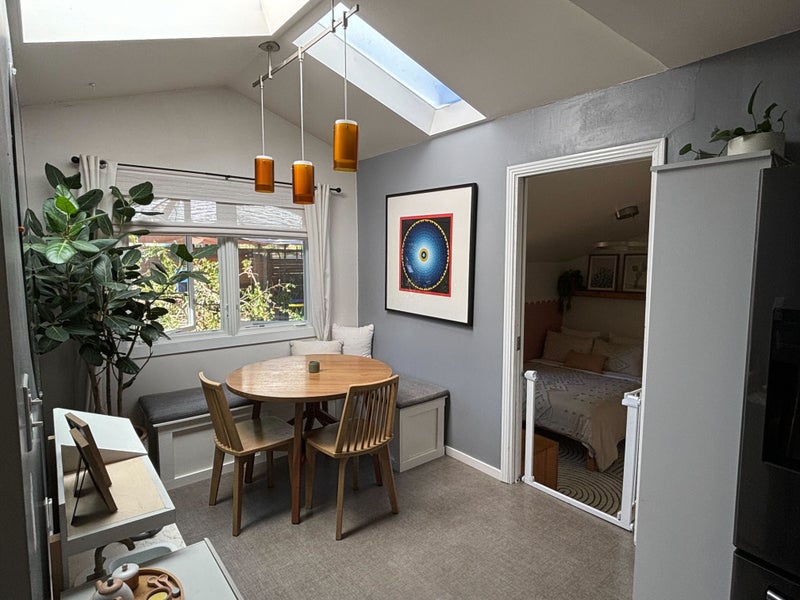 'Private Room in Beautiful Richmond Hills' Room to Rent from SpareRoom