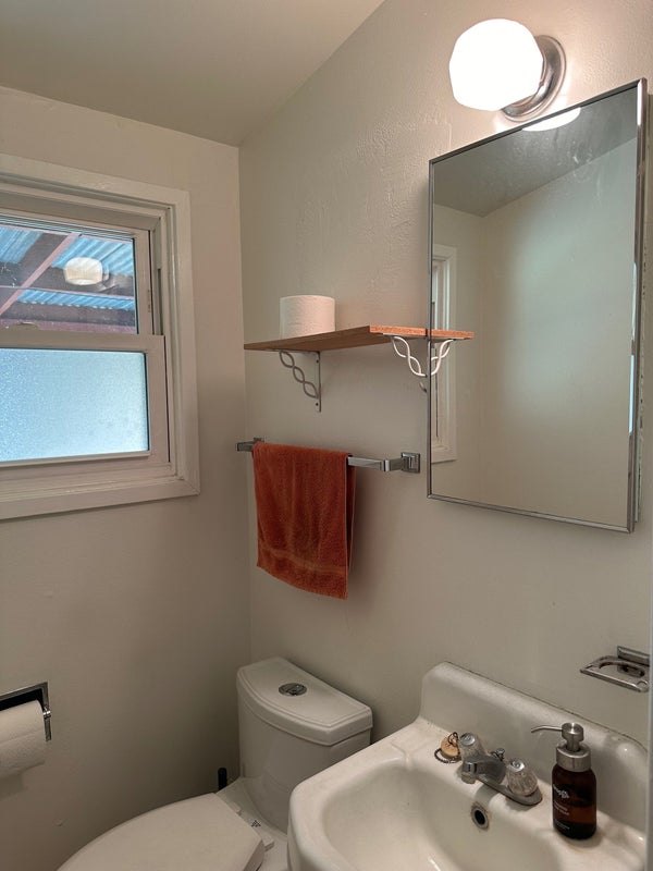 'Room available in SRJC Area' Room to Rent from SpareRoom