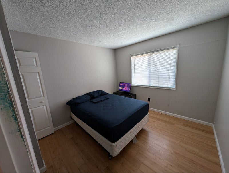 'Mira Mesa Room for rent with utilities included!' Room to Rent from