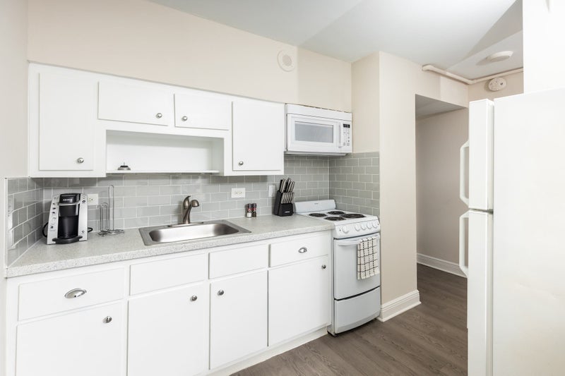 'Furnished Apartment For Rent In St. Petersburg' Room to Rent from