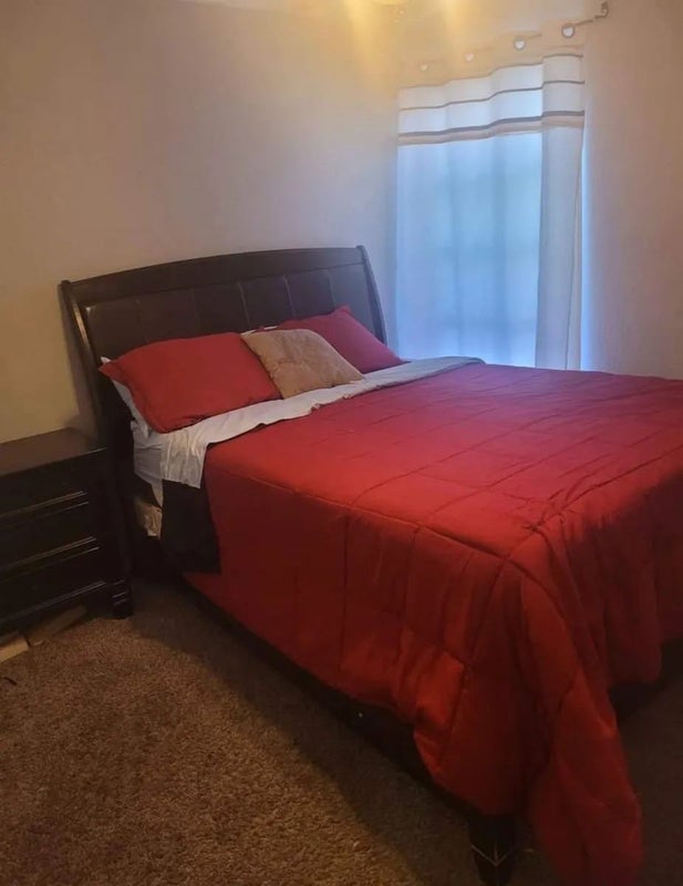 'Lovely in Arlington' Room to Rent from SpareRoom