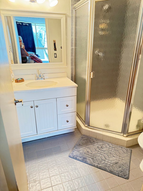 'Aventura townhome, lovely property ' Room to Rent from SpareRoom