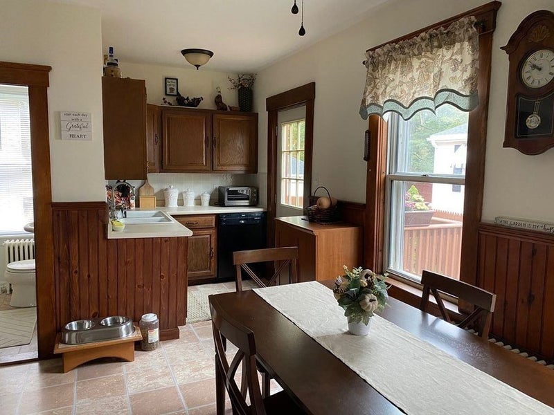 'Rooms for Rent, in a house, in Gardner (Quartos) ' Room to Rent from