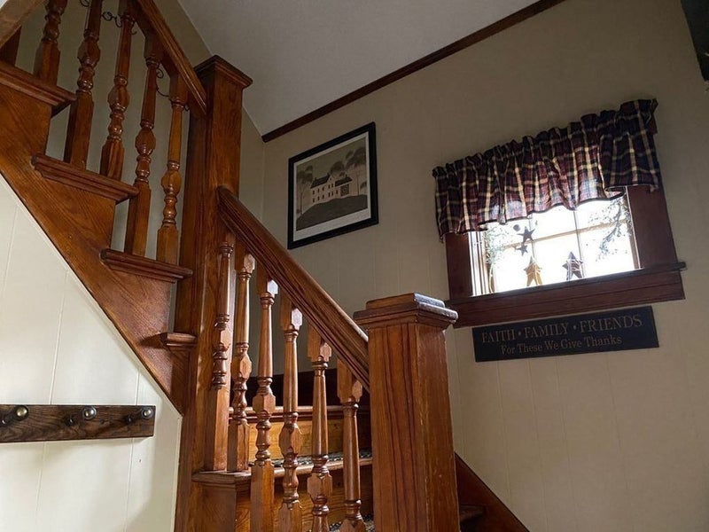 'Rooms for Rent, in a house, in Gardner (Quartos) ' Room to Rent from