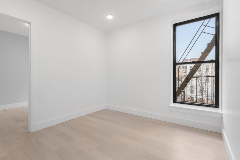 'Prime 1 Bedroom for Rent in Clinton Hill Area' Room to Rent from SpareRoom