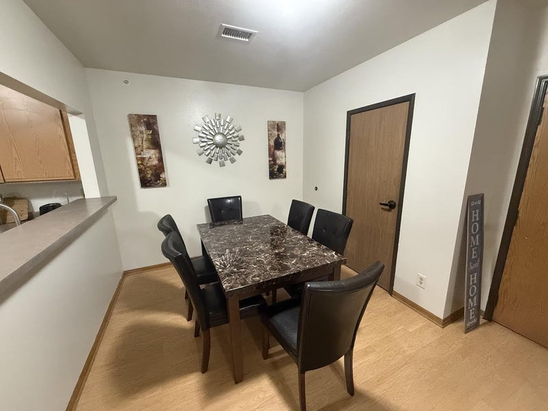 'Monthly lease 3 rooms Downtown madison' Room to Rent from SpareRoom
