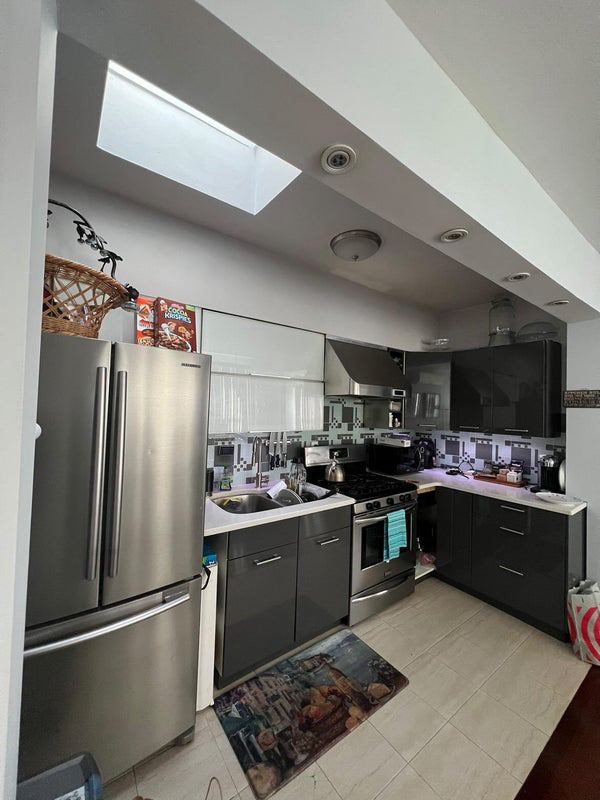 'Cozy, isolated bedroom in private Maspeth house' Room to Rent from