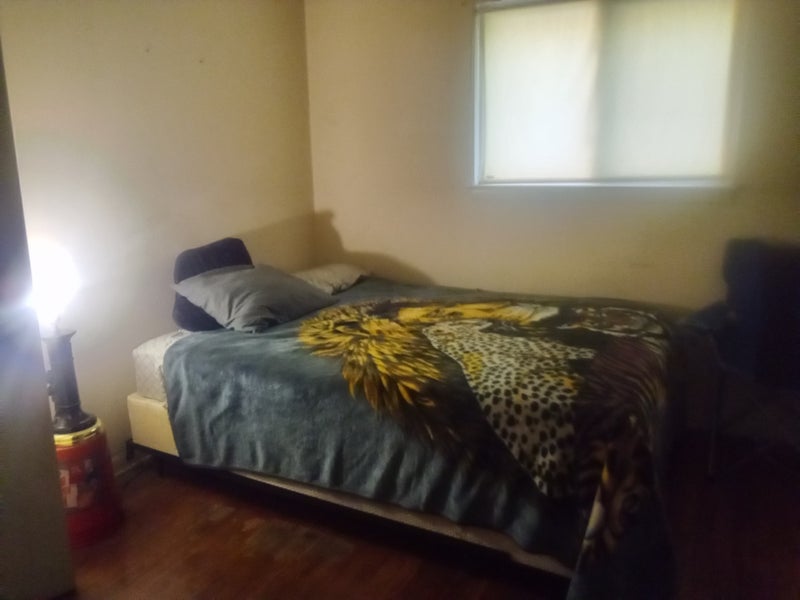 'Furnished room for rent Asap! S150 week' Room to Rent from SpareRoom