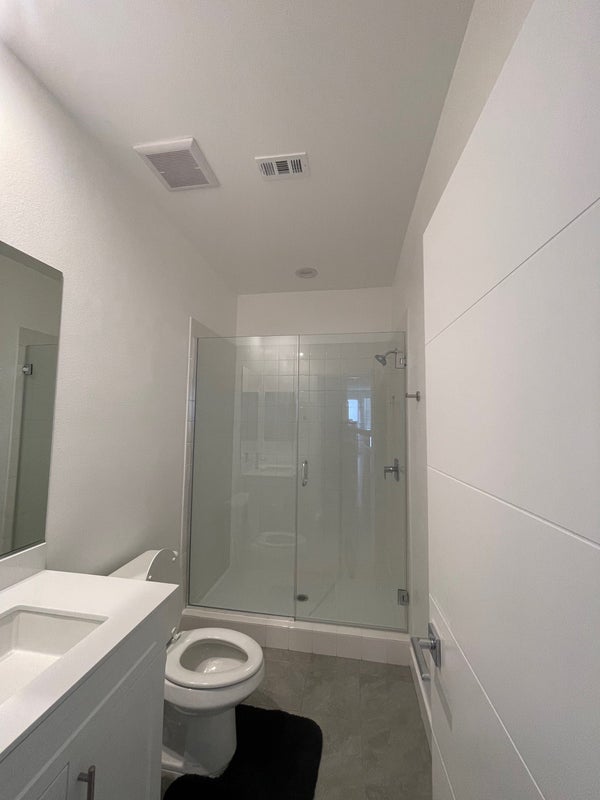 'Furnished Room for Rent in Townhome' Room to Rent from SpareRoom