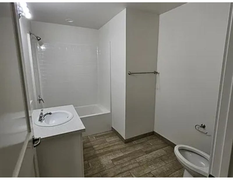 'Room for rent in brand new unit in El Cajon!' Room to Rent from SpareRoom