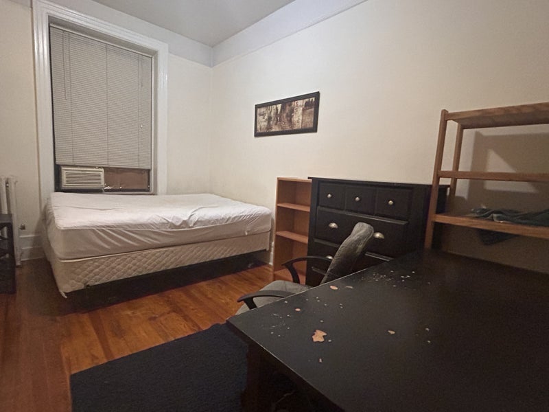 '1BR in a 3BR Fully Furnished Flexible Sublet Apt' Room to Rent from