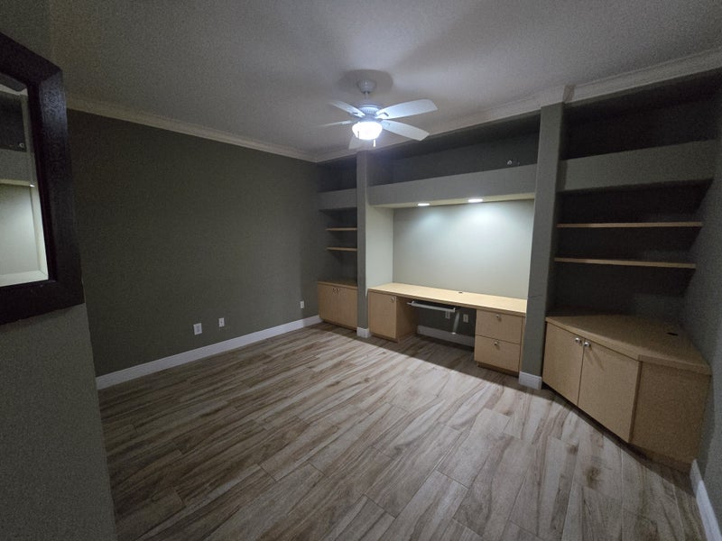 'Rooms for Rent w/ Pool and Hot Tub' Room to Rent from SpareRoom - Condominiums For Rent With Private Steam Shower Area
