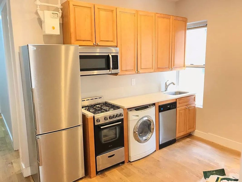 'Room for Rent in Manhattan (Morningside Heights)' Room to Rent from